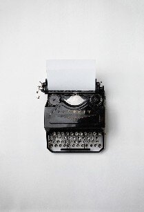 scrittura su commissione cerci un copywriter freelance a Verona?